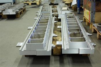 Aluminium alloy castings for machines