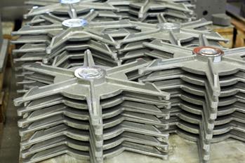 Aluminium alloy castings for machines
